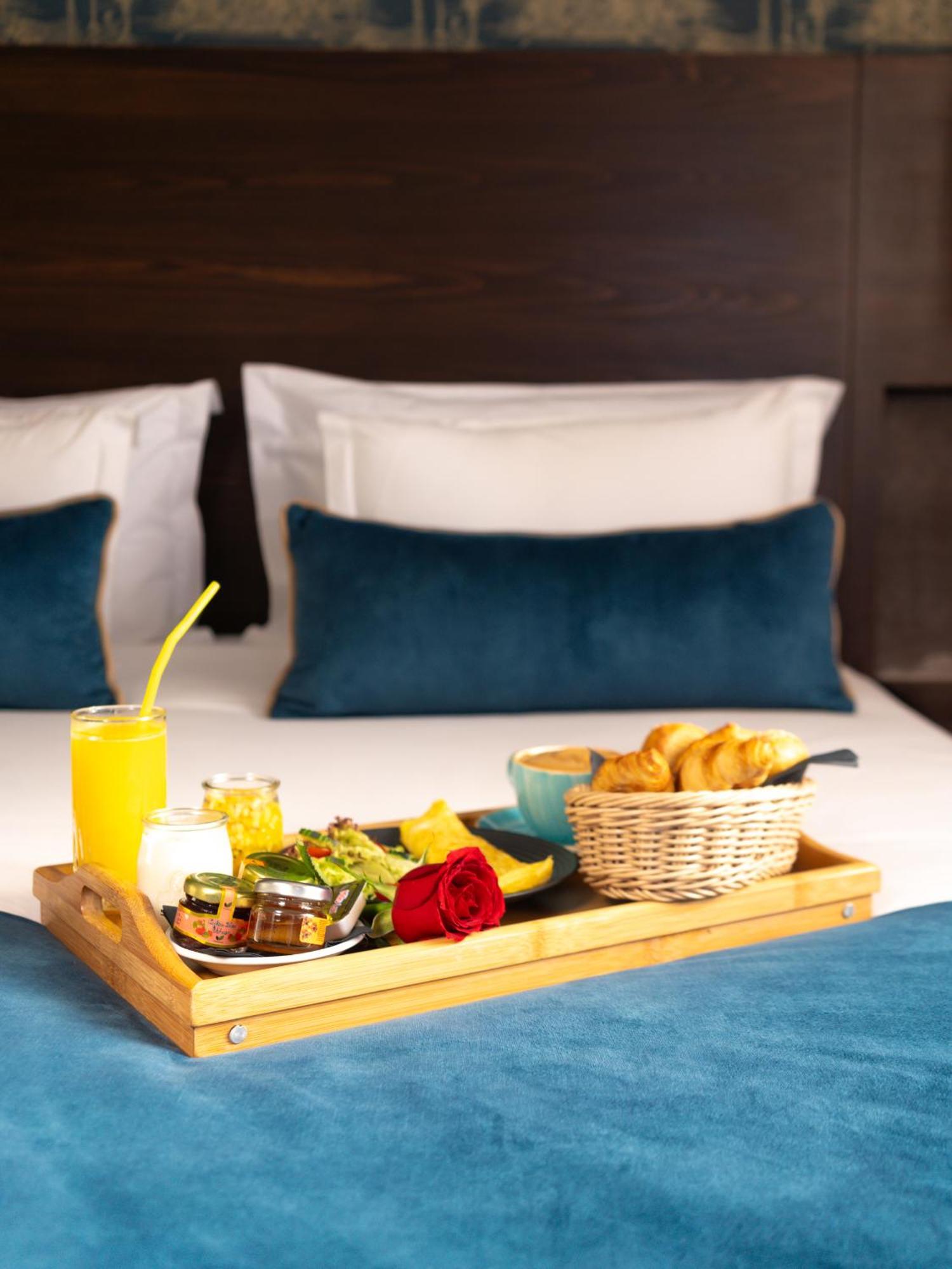 Hotel Fourteen Ain Sebaa