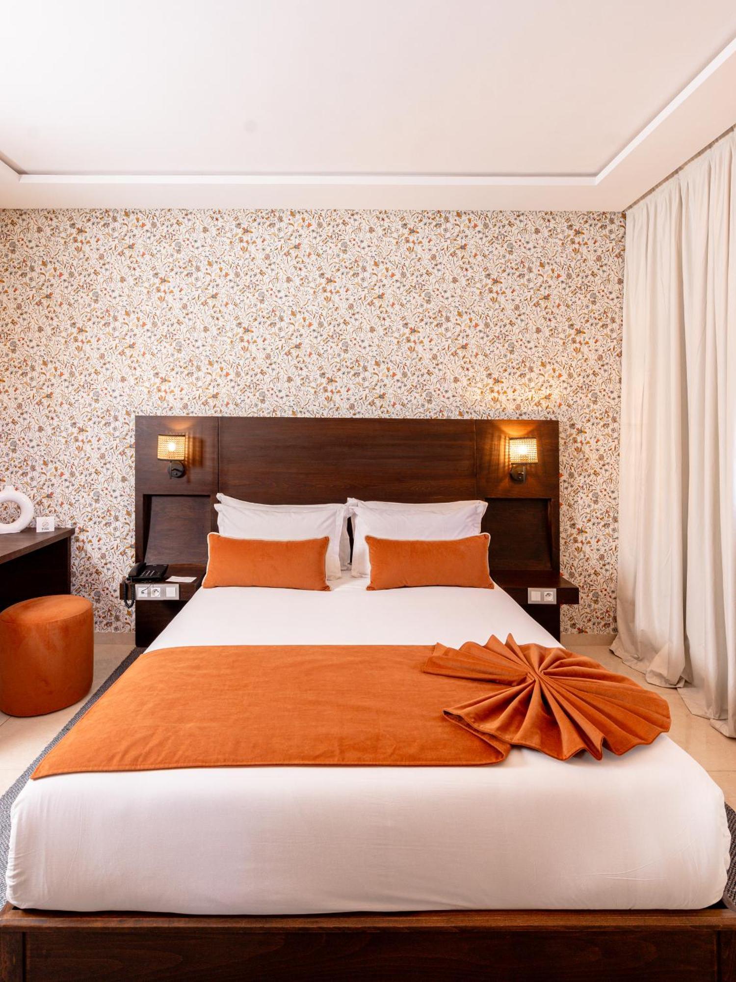 Hotel Fourteen Ain Sebaa 4*